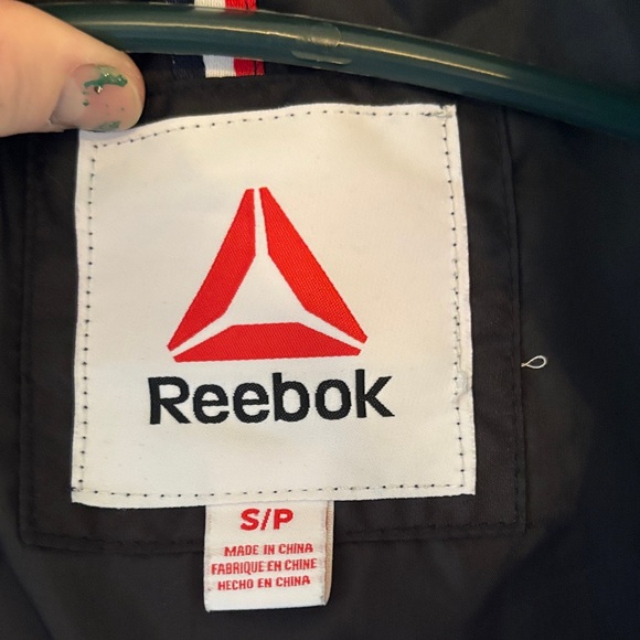 Reebok Dark Puffer Vest - Picture 3 of 3
